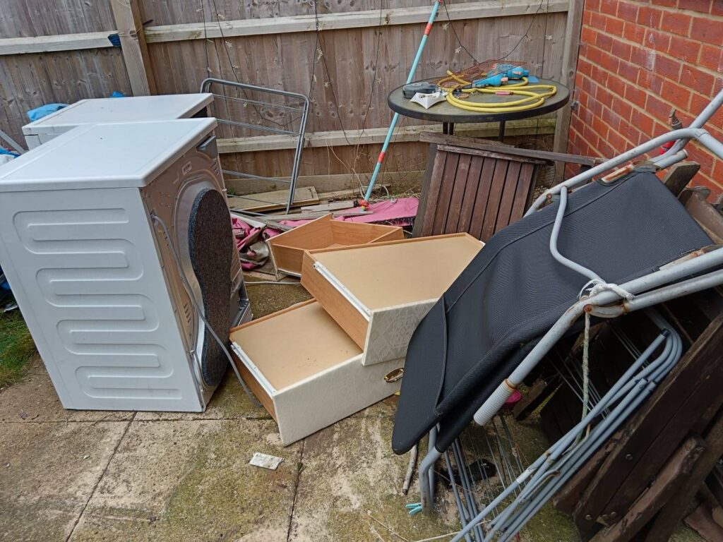 house and garden clearance Ampthill